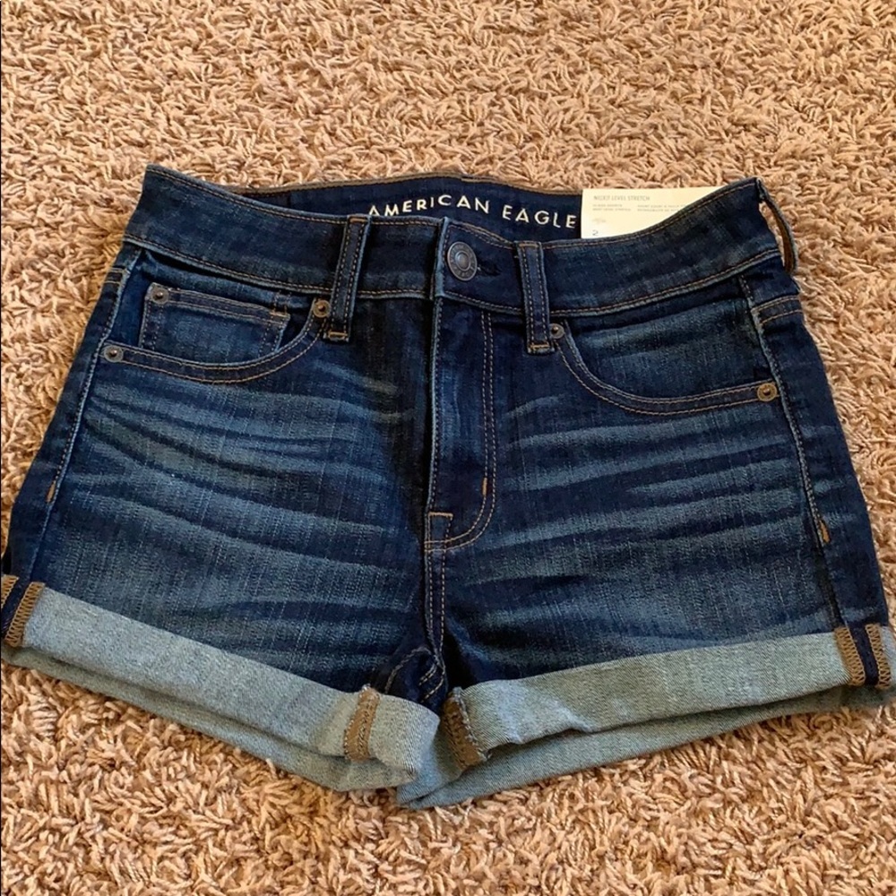 BRAND NEW WITH TAGS! Women American Eagle Shorts!